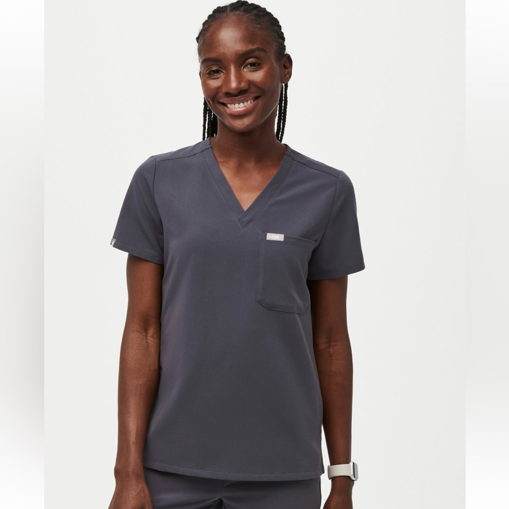 Charcoal Figs Catarina One Pocket Scrub Top